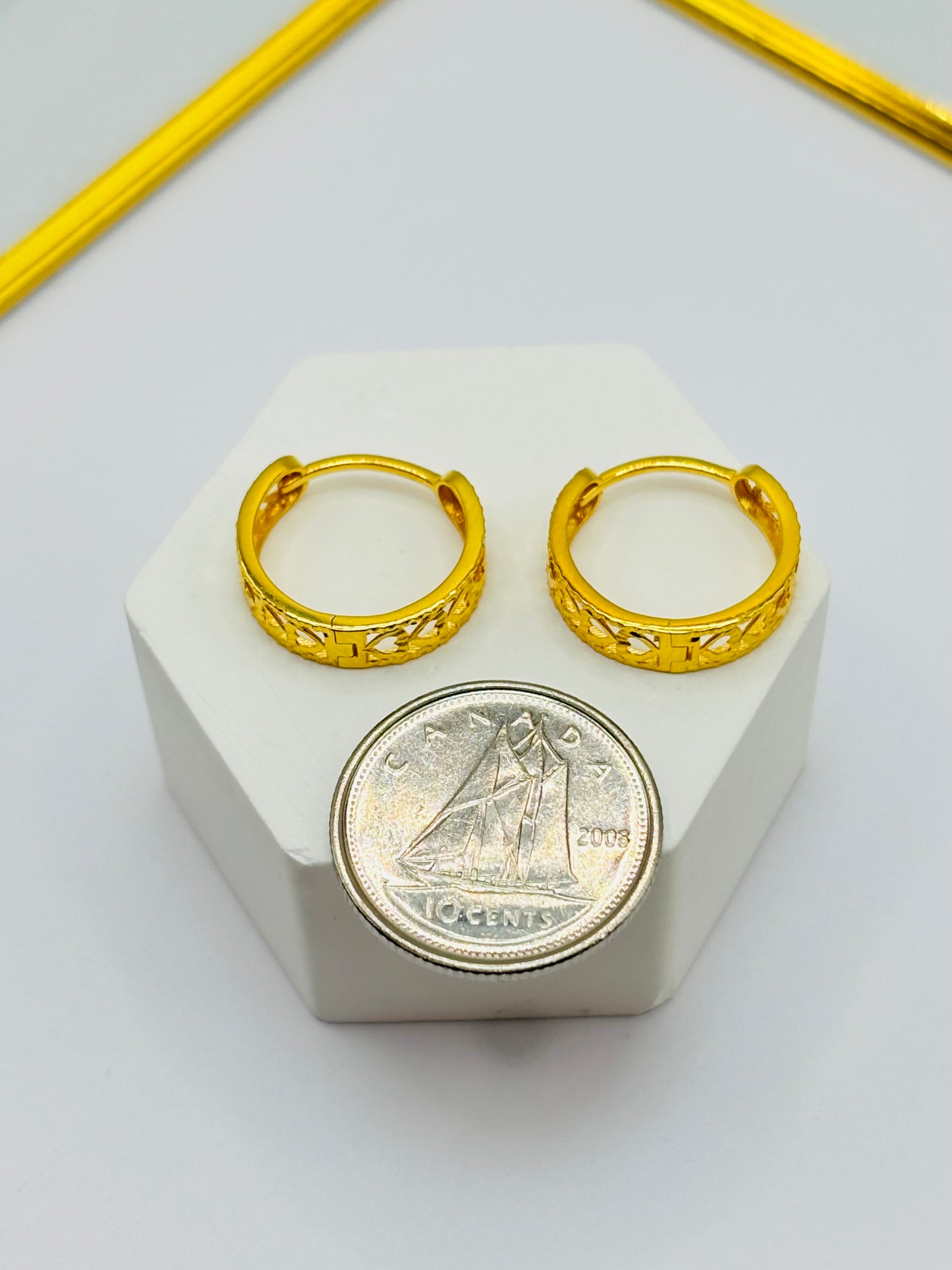 18K Gold Heart Loop Earrings