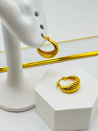 18K Gold Twisted Loop Earrings