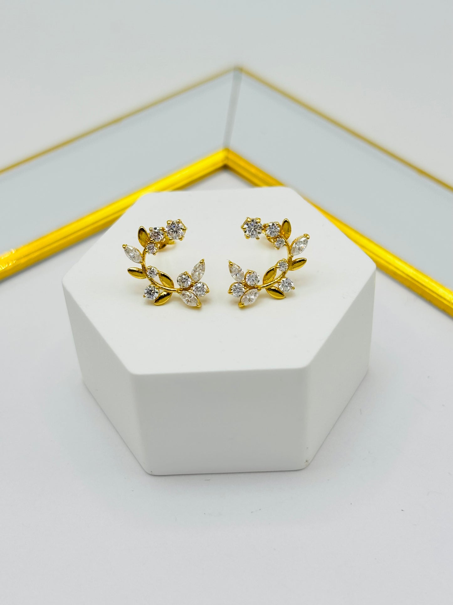 18K Gold Leaves Moissanite Diamond Earrings