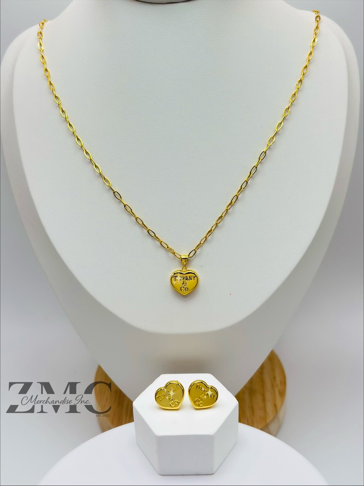 18K Gold Heart Earrings and Paperclip Necklace Set