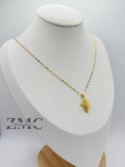 18K Gold Star Necklace