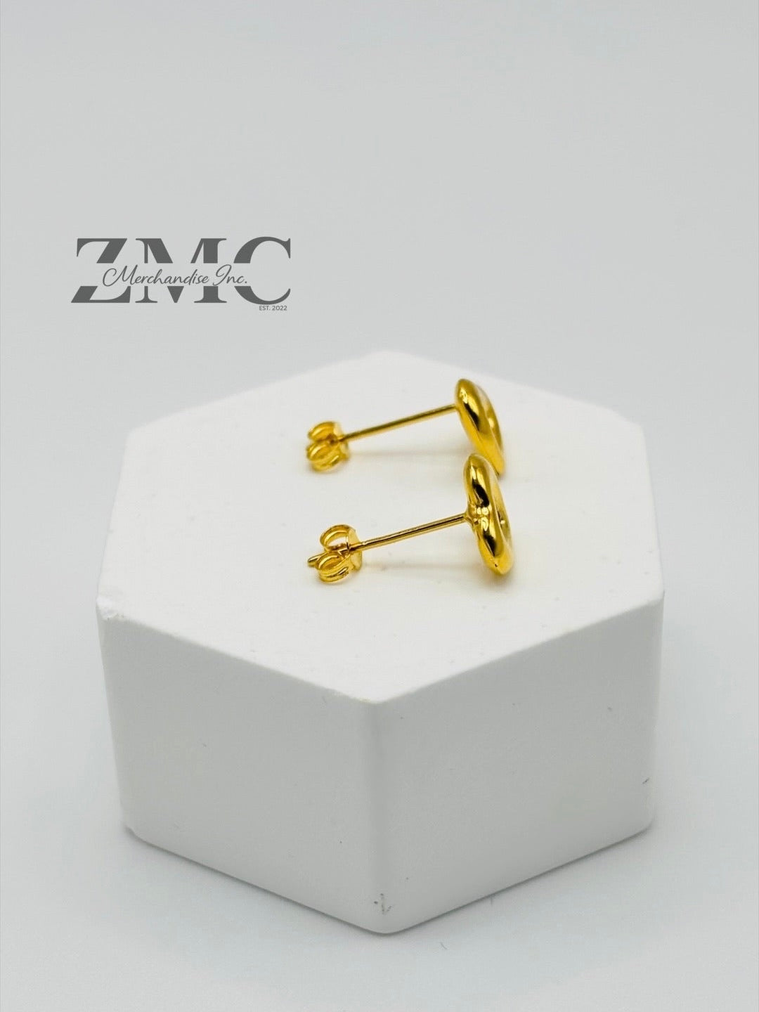 18K Gold Heart Earrings