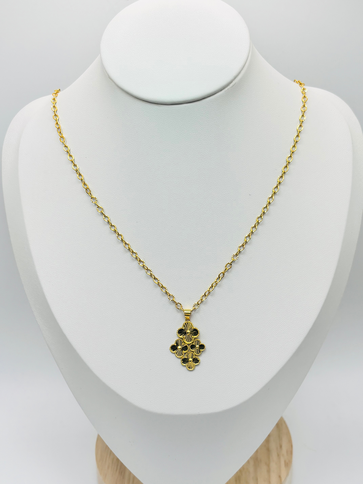 18K Gold Clover Necklace