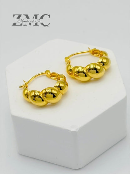 18K gold Croissant Loop Earrings