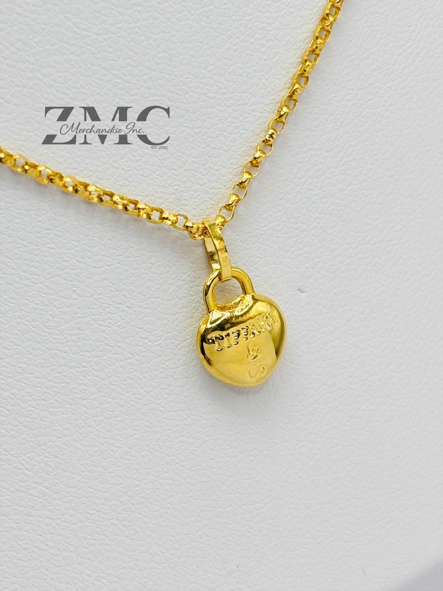 18K Gold Tauco Heart Necklace