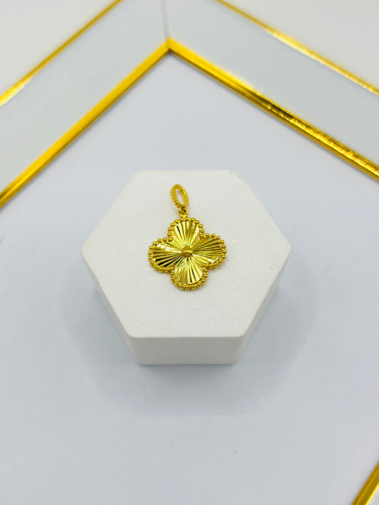 18K Gold Clover Pendant
