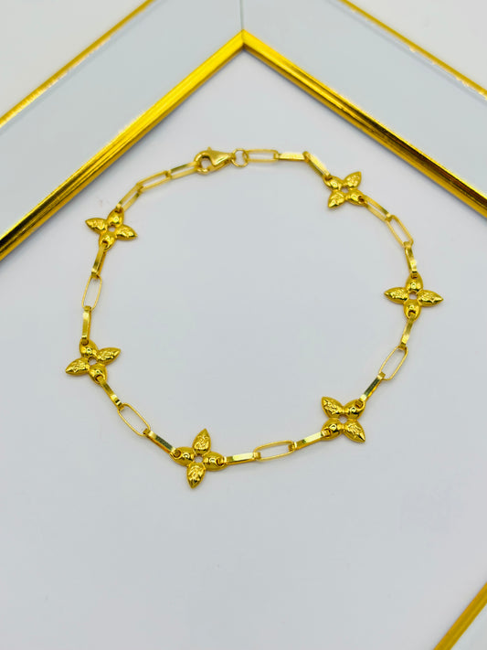 18K Gold Flower Paperclip Bracelet