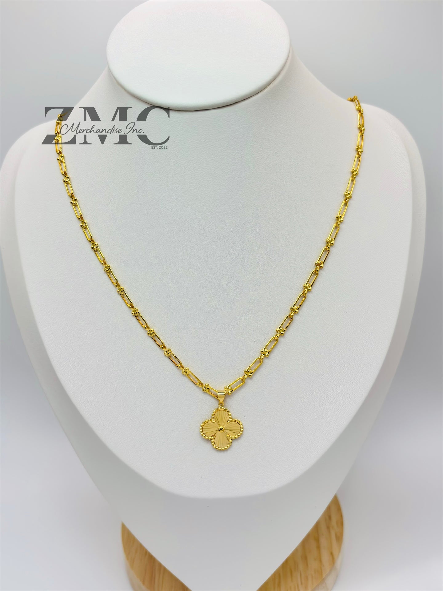 18K Gold Flat Hardware Clover Necklace