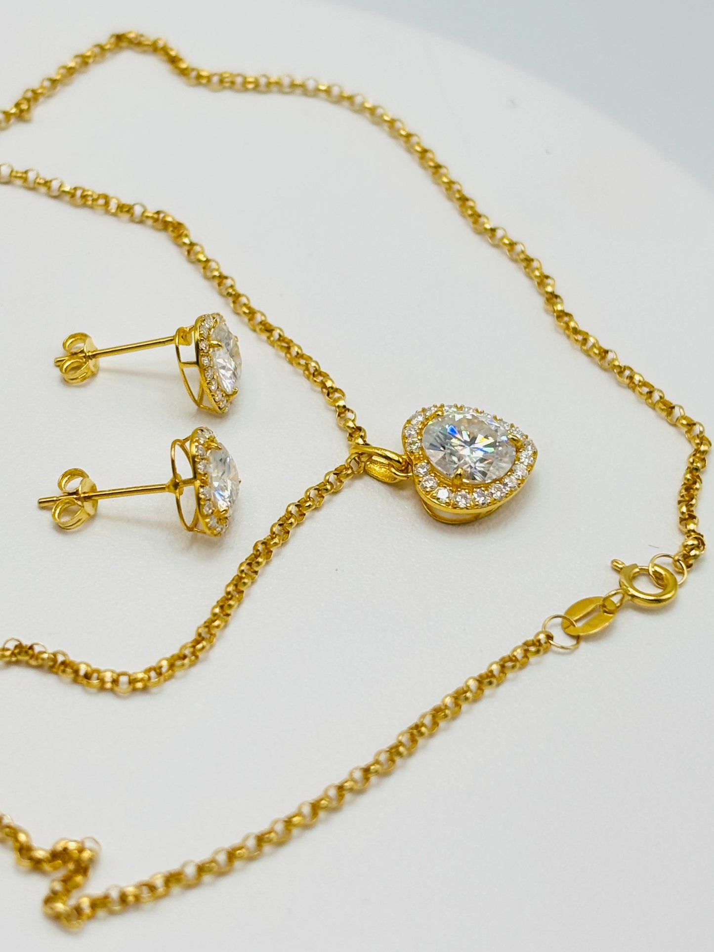 18K Gold Moissanite Diamond Necklace and Earrings Set