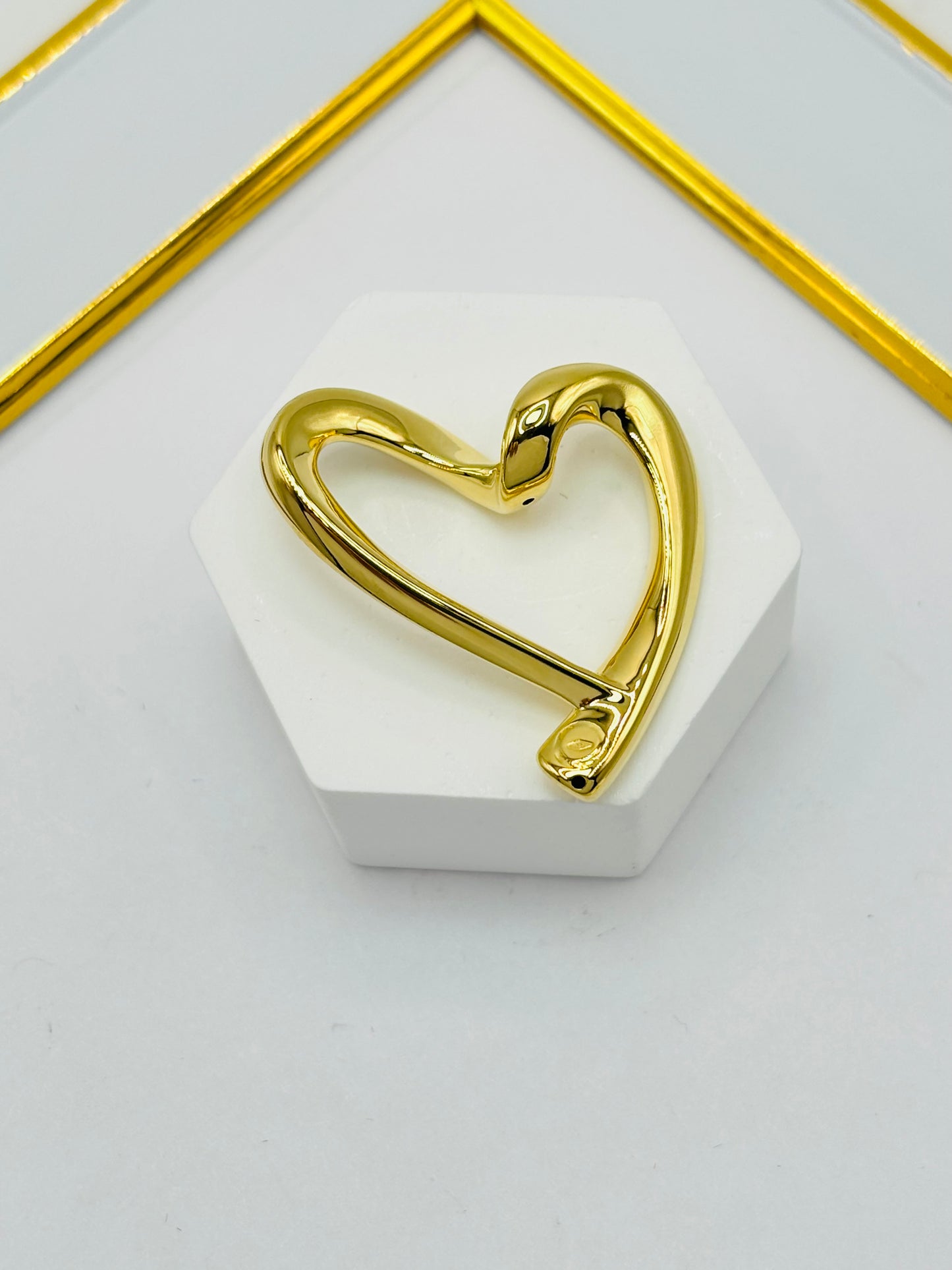 18K Gold Open Heart Pendant Chunky 30 mm