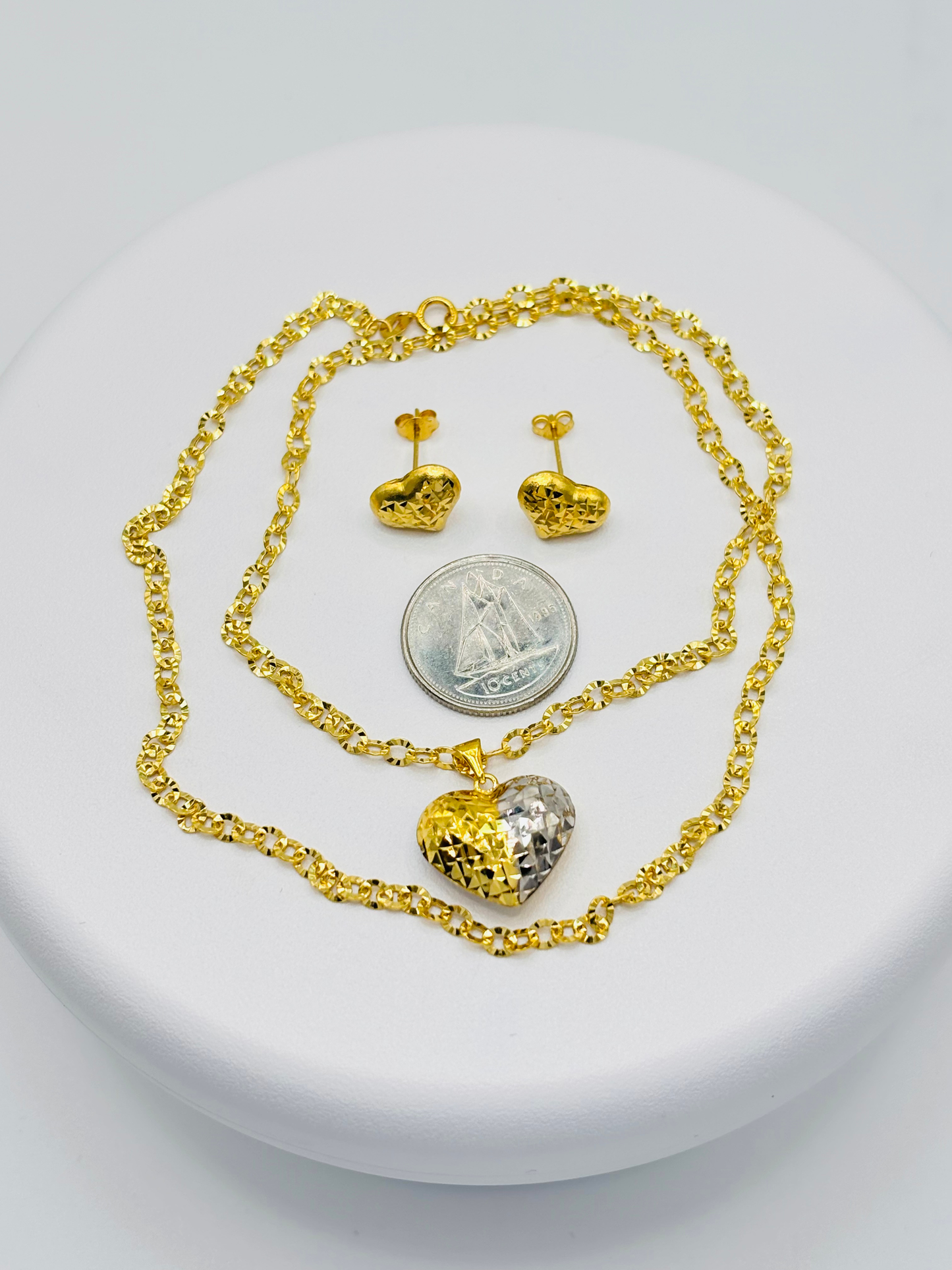 18K Gold Diamon Cut Necklace and Earrings Set