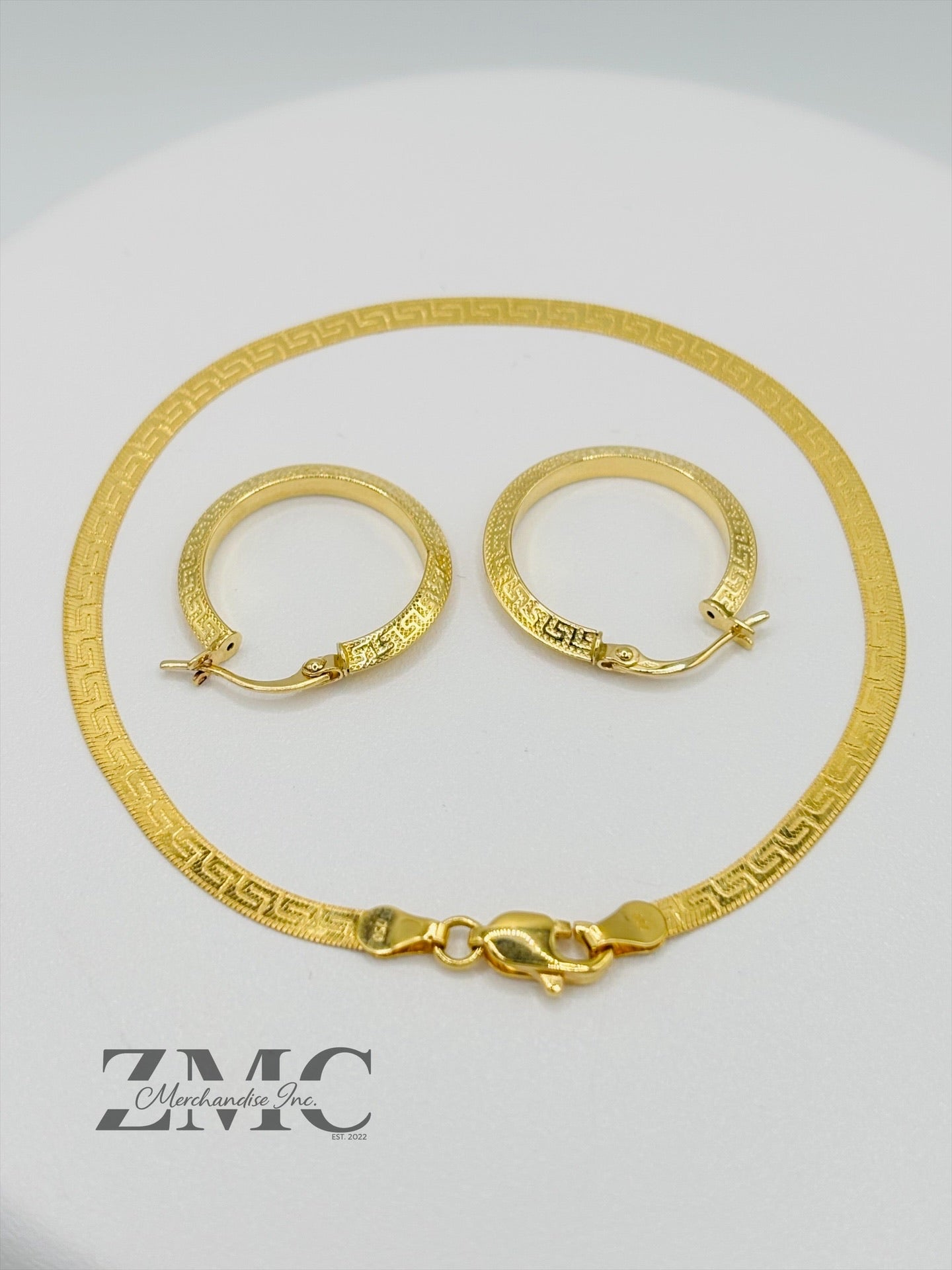 18K Gold F Bracelet and Loop Earrings Set