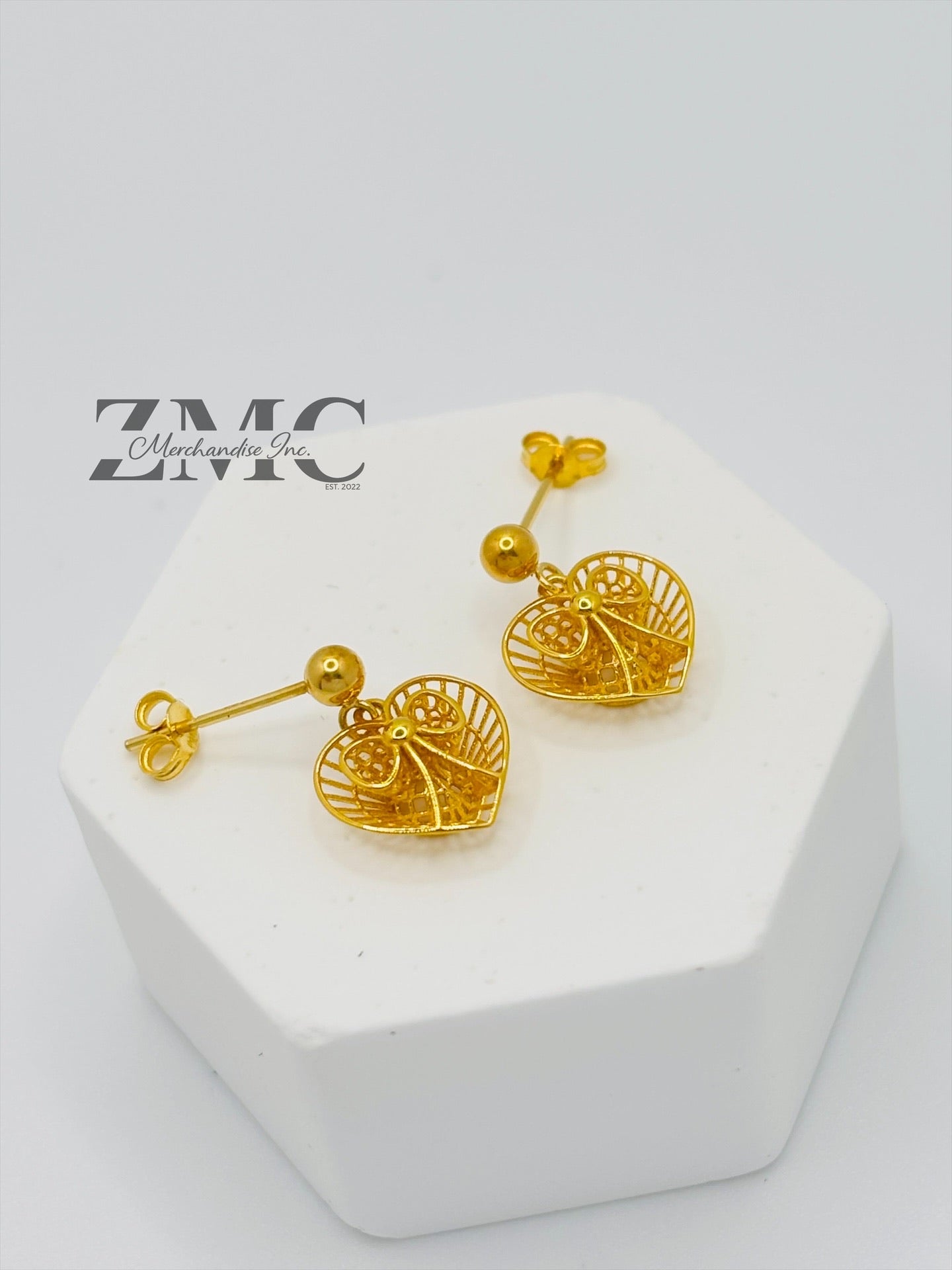 18K Gold Heart Earrings