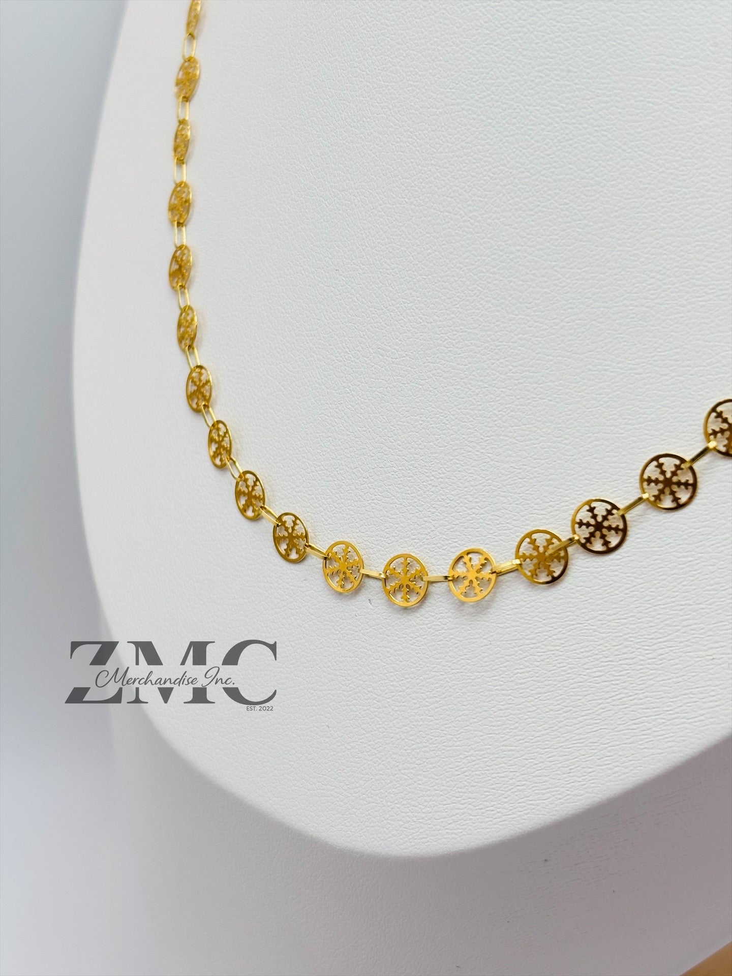 18K Gold Snow Flakes Necklace