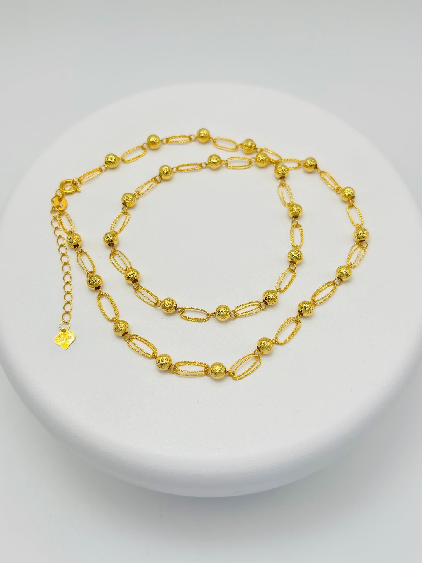 18K Gold Paperclip Ball Necklace