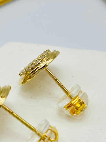 K18 Japan Gold Round Natural Diamond Earrings 0.34 carat