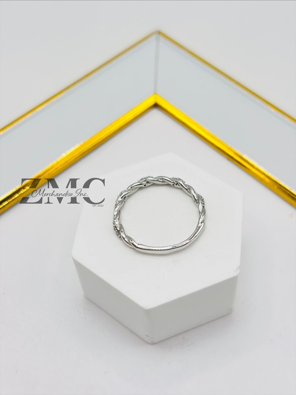 18K White Gold Ring
