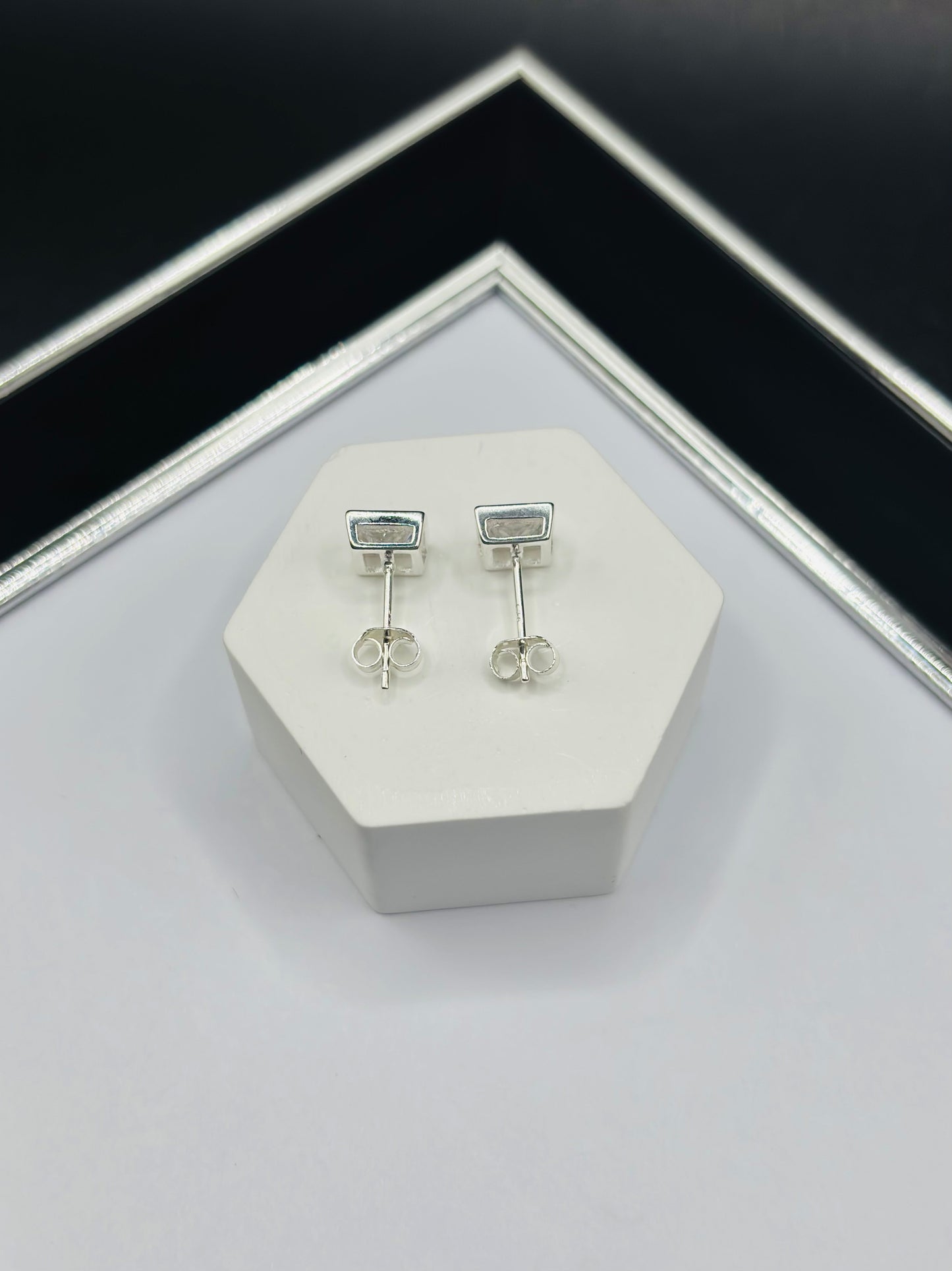 S925 Silver Square Earrings 6.3 mm