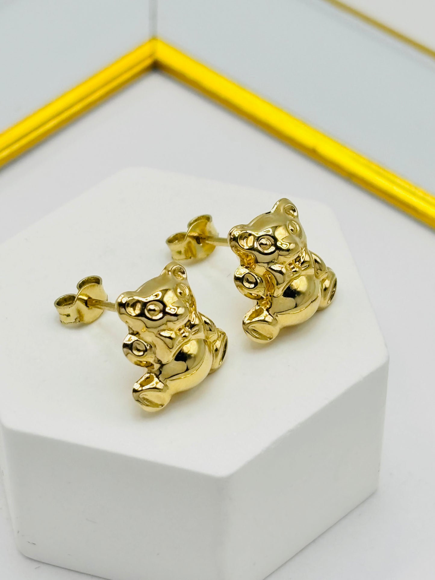18K Gold Bear Earrings 11.2 mm