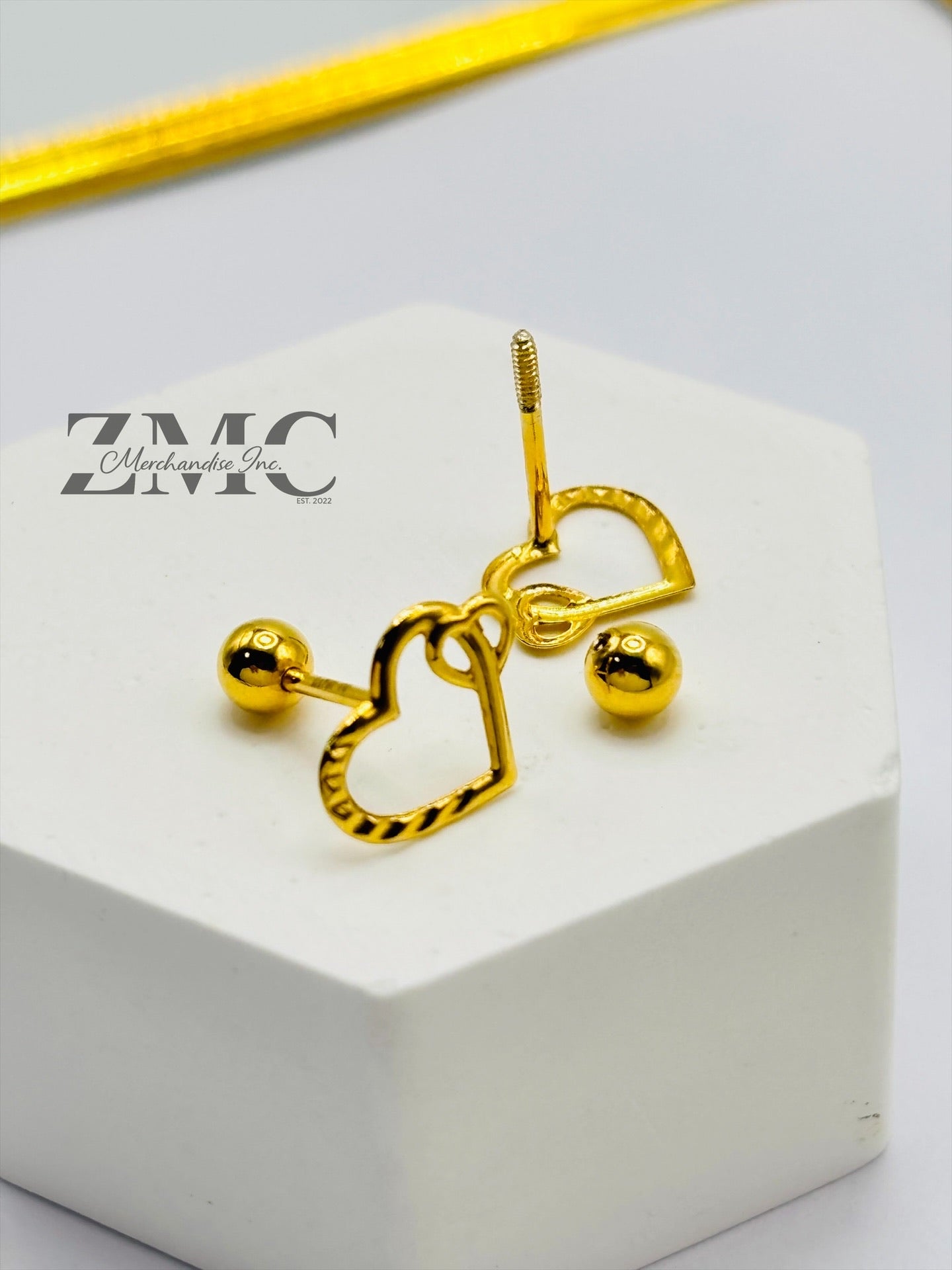 18K Gold Heart Screw Earrings