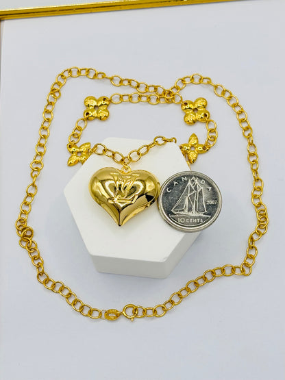 18K Gold Flower Attached Heart Necklace