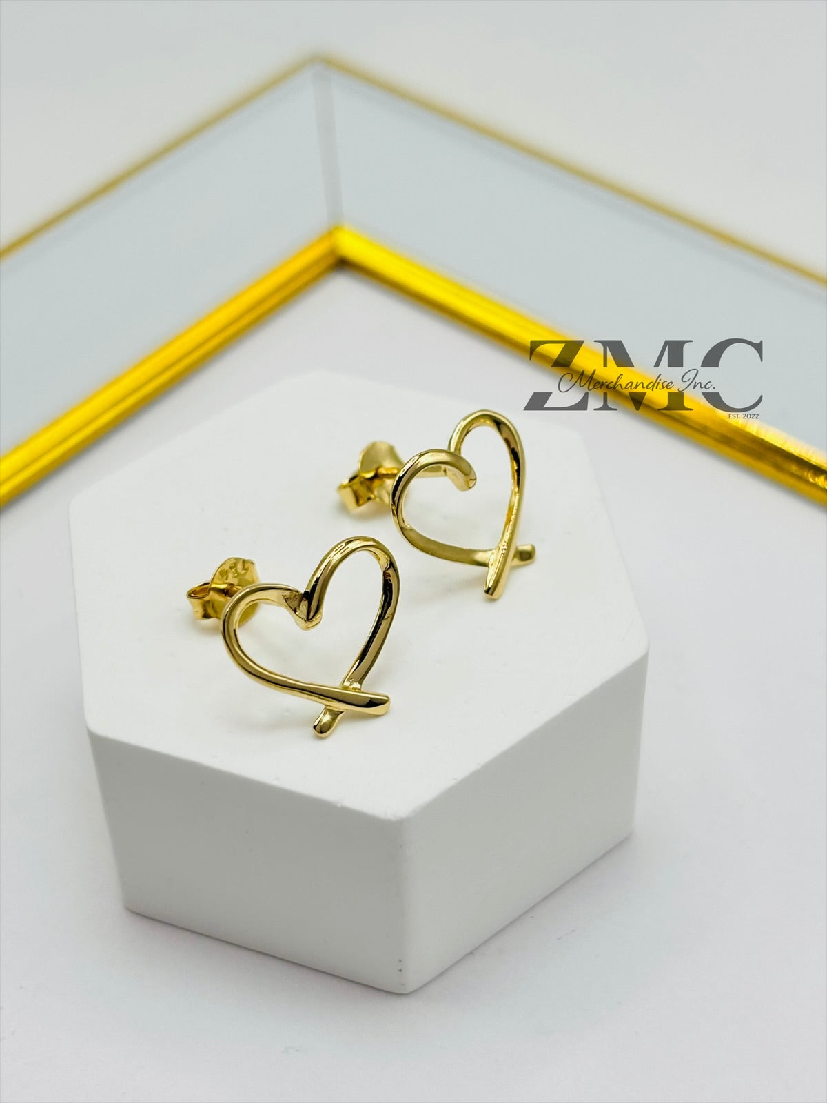 18K Gold Open Heart Earrings