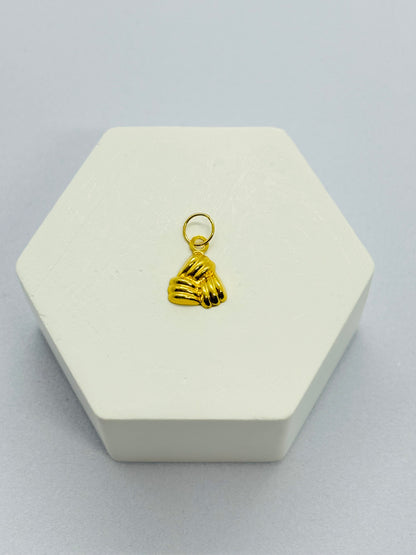 18K Gold Knot Pendant
