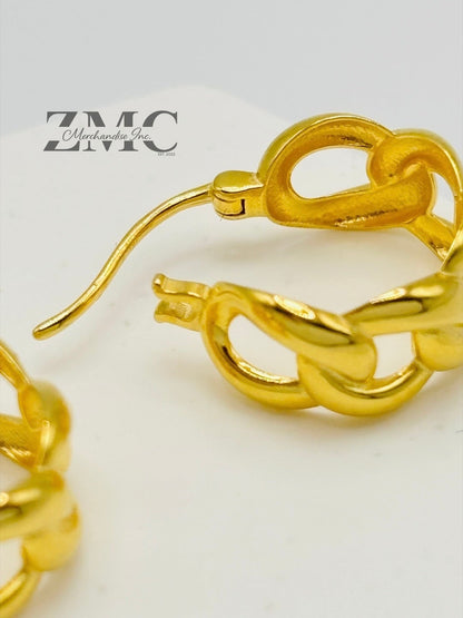 18K Gold Cadena Loop Earrings