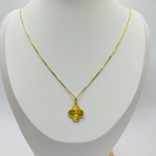 18K Gold Clover Necklace