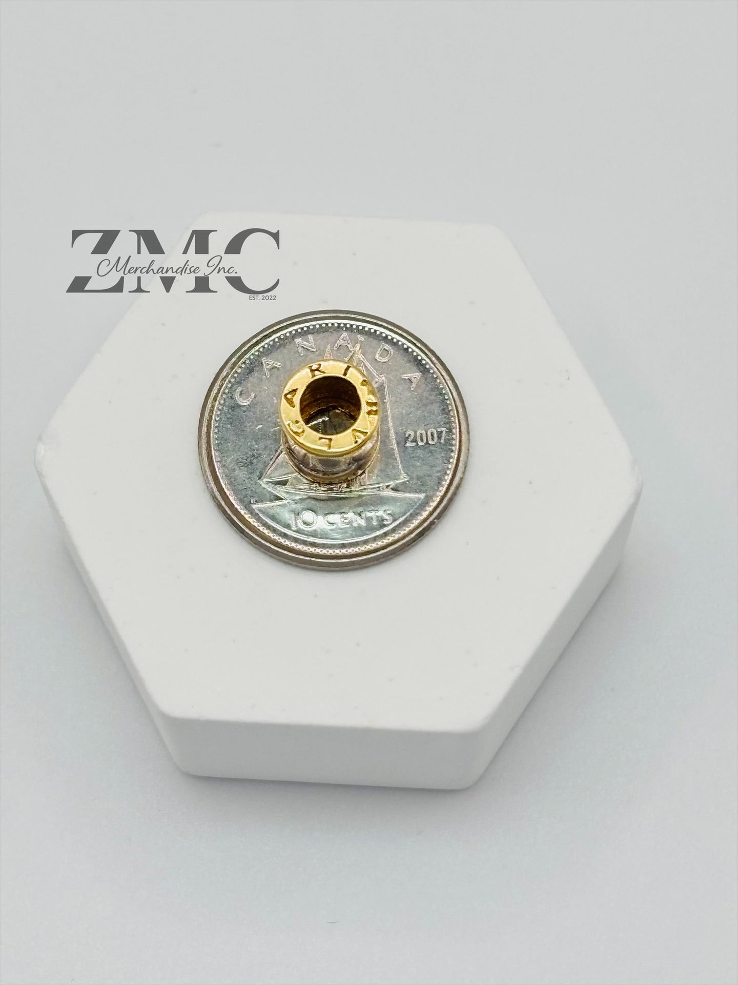 18K Gold Two-tone Barrel Pendant