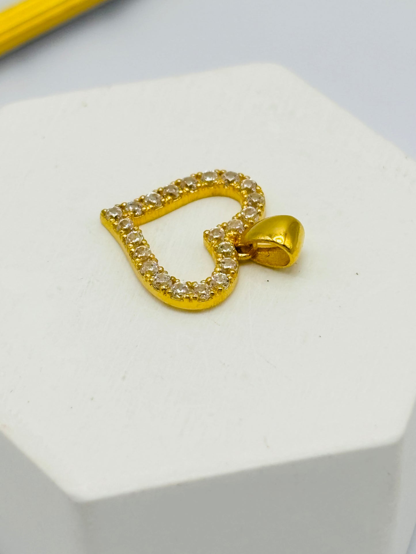 18K Gold Heart Zircon Stone Pendant