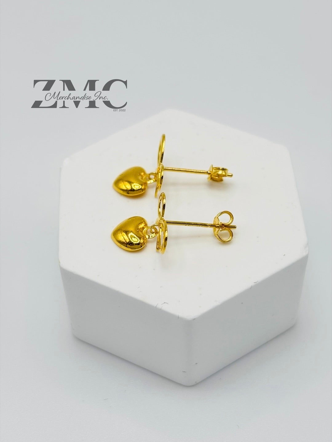 18K Gold Ribbon Heart Earrings