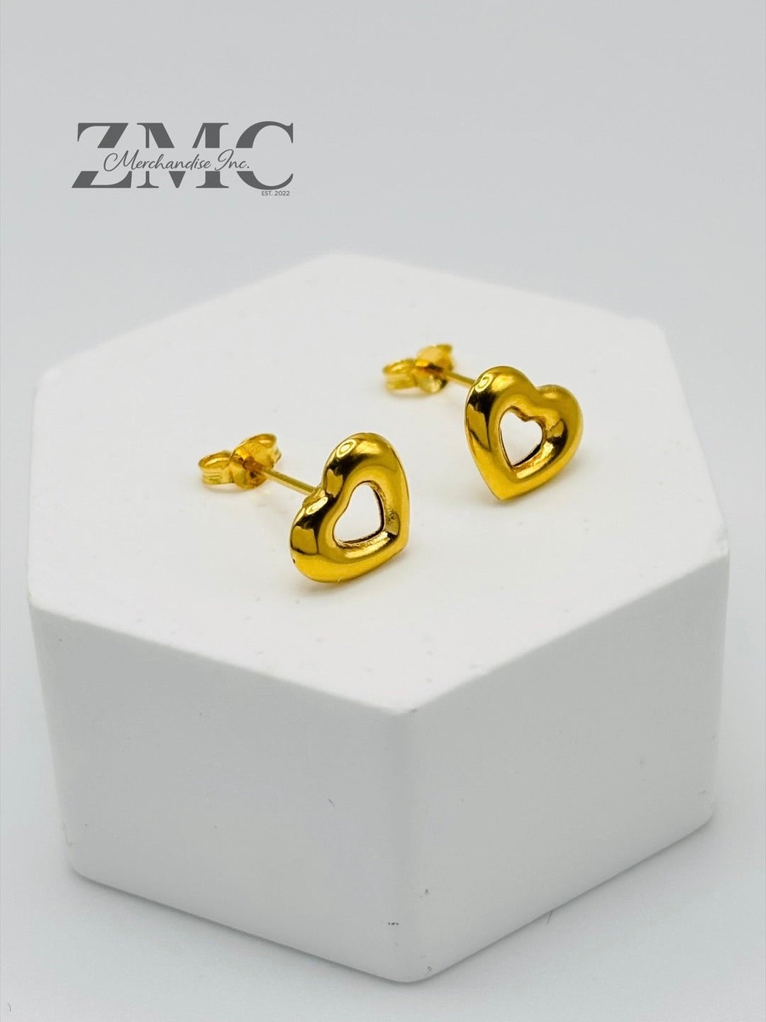 18K Gold Heart Earrings