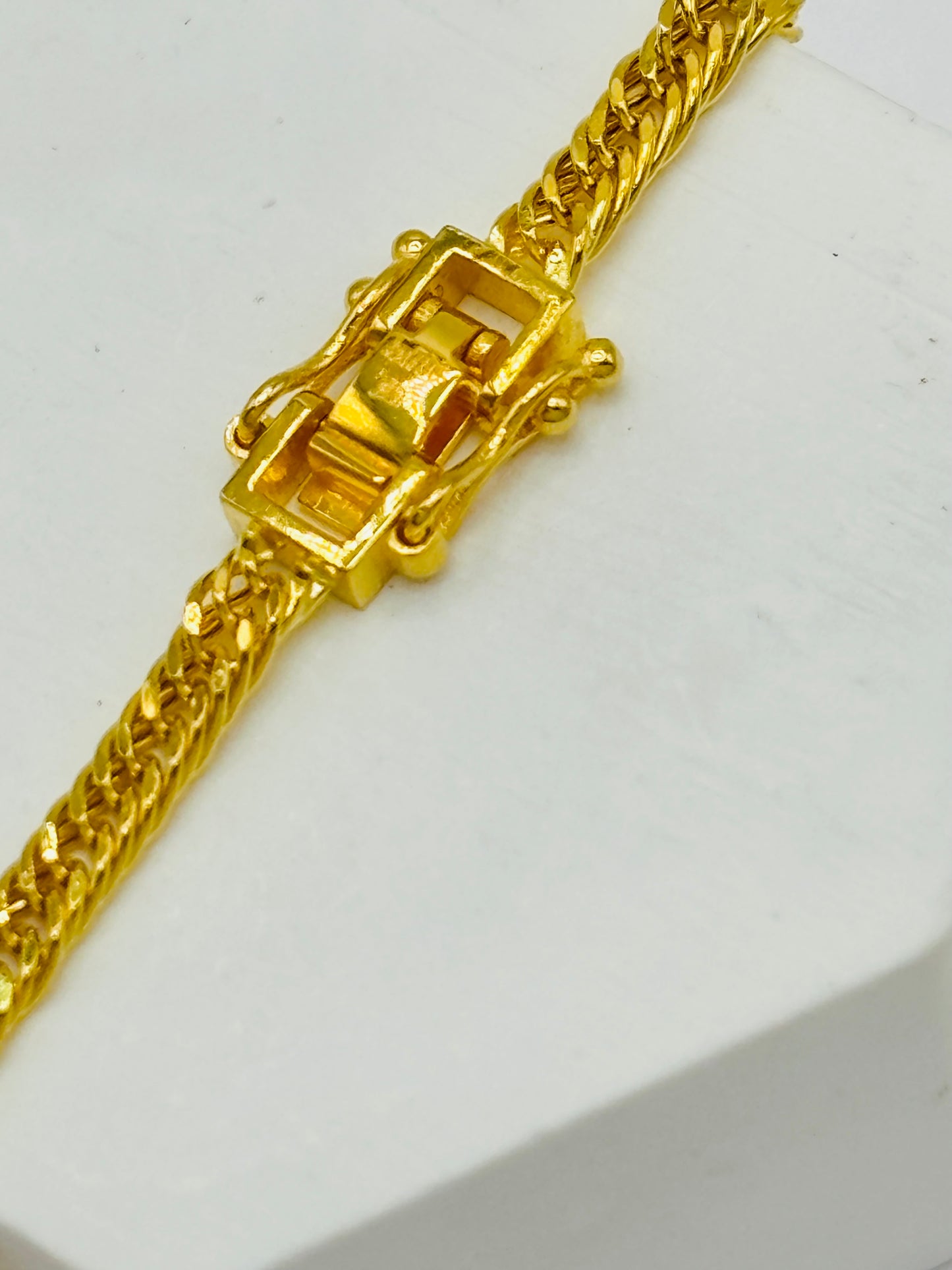 18K Gold Triple Lock Chain 16"