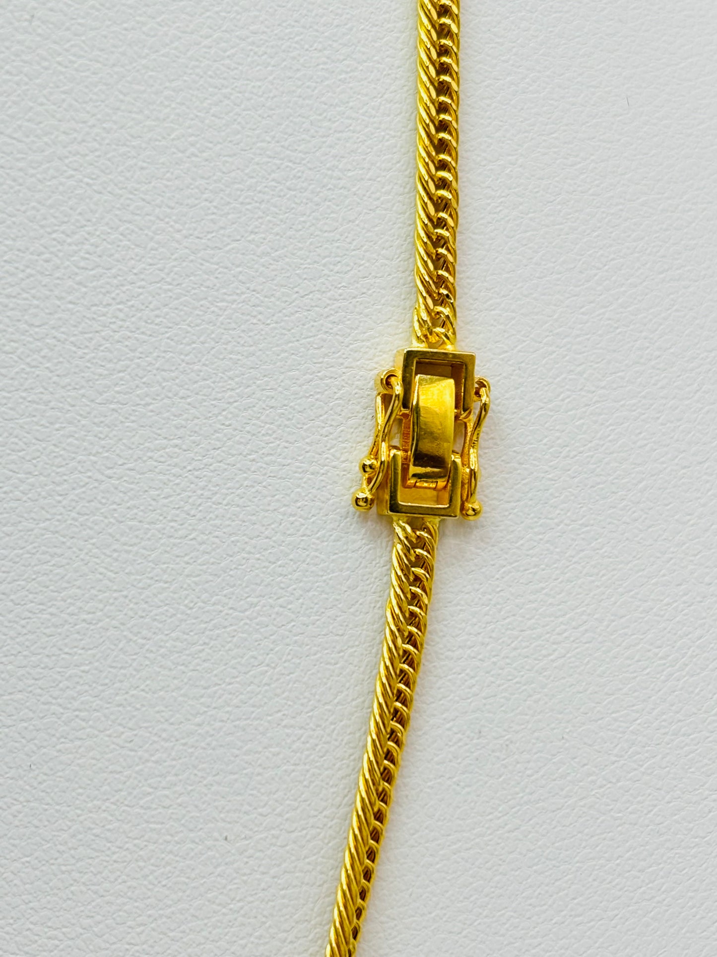 18K Gold Triple Lock Chain with Padlock Pendant Set