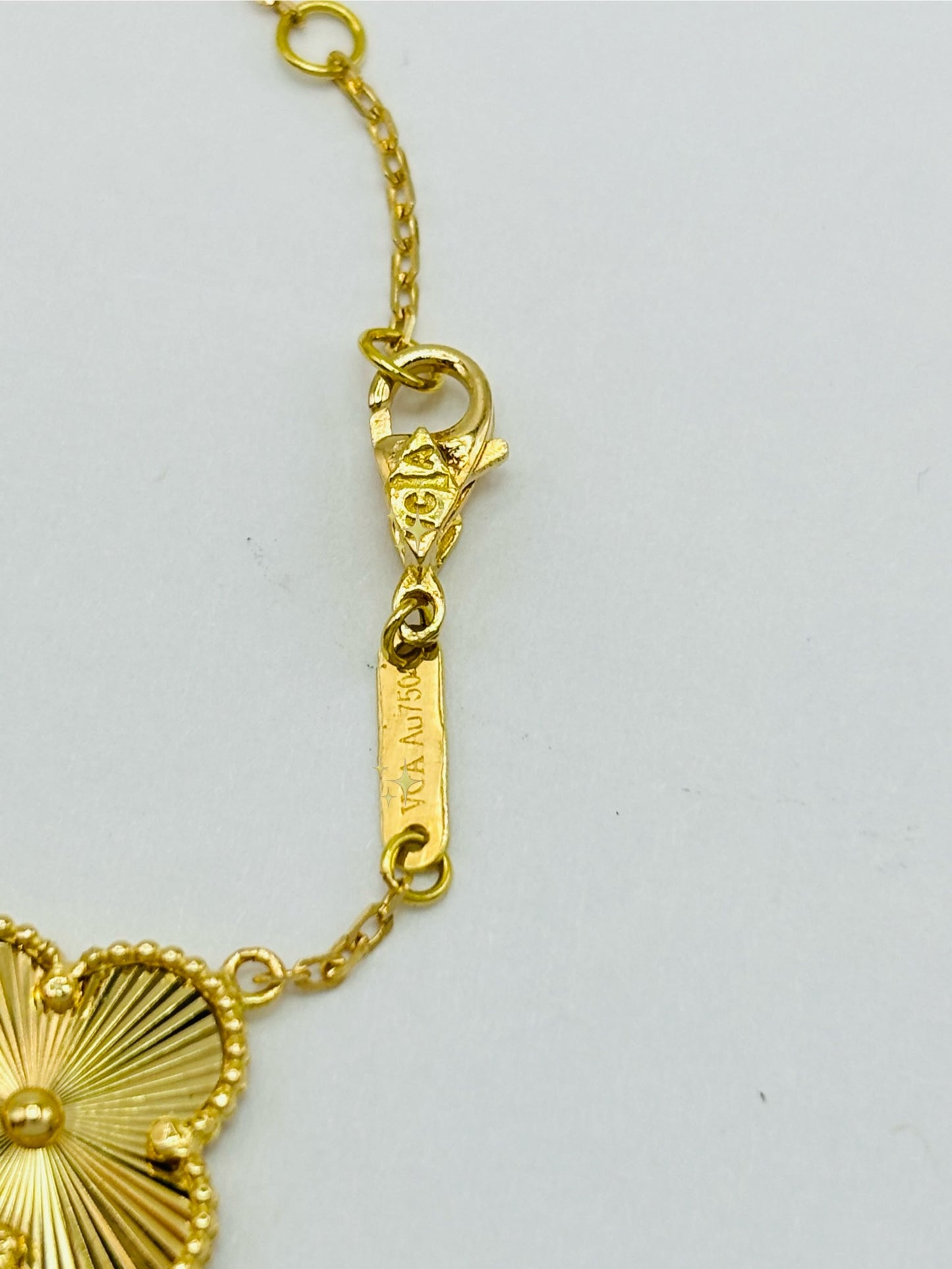 18K Gold 5 Clover Bracelet 15mm