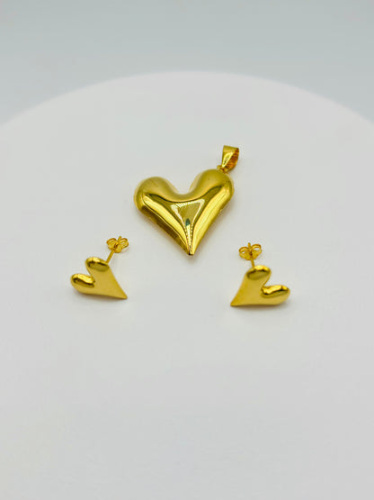 18K Gold Plain Heart Earrings and Pendant Set