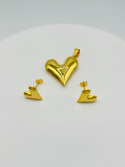 18K Gold Plain Heart Earrings and Pendant Set