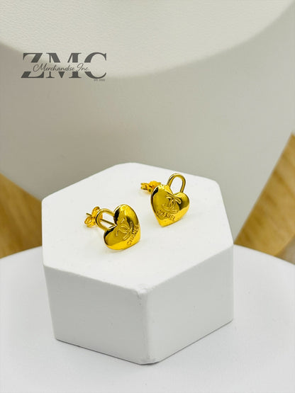 18K Gold Paperclip C Heart Earrings and Necklace Set