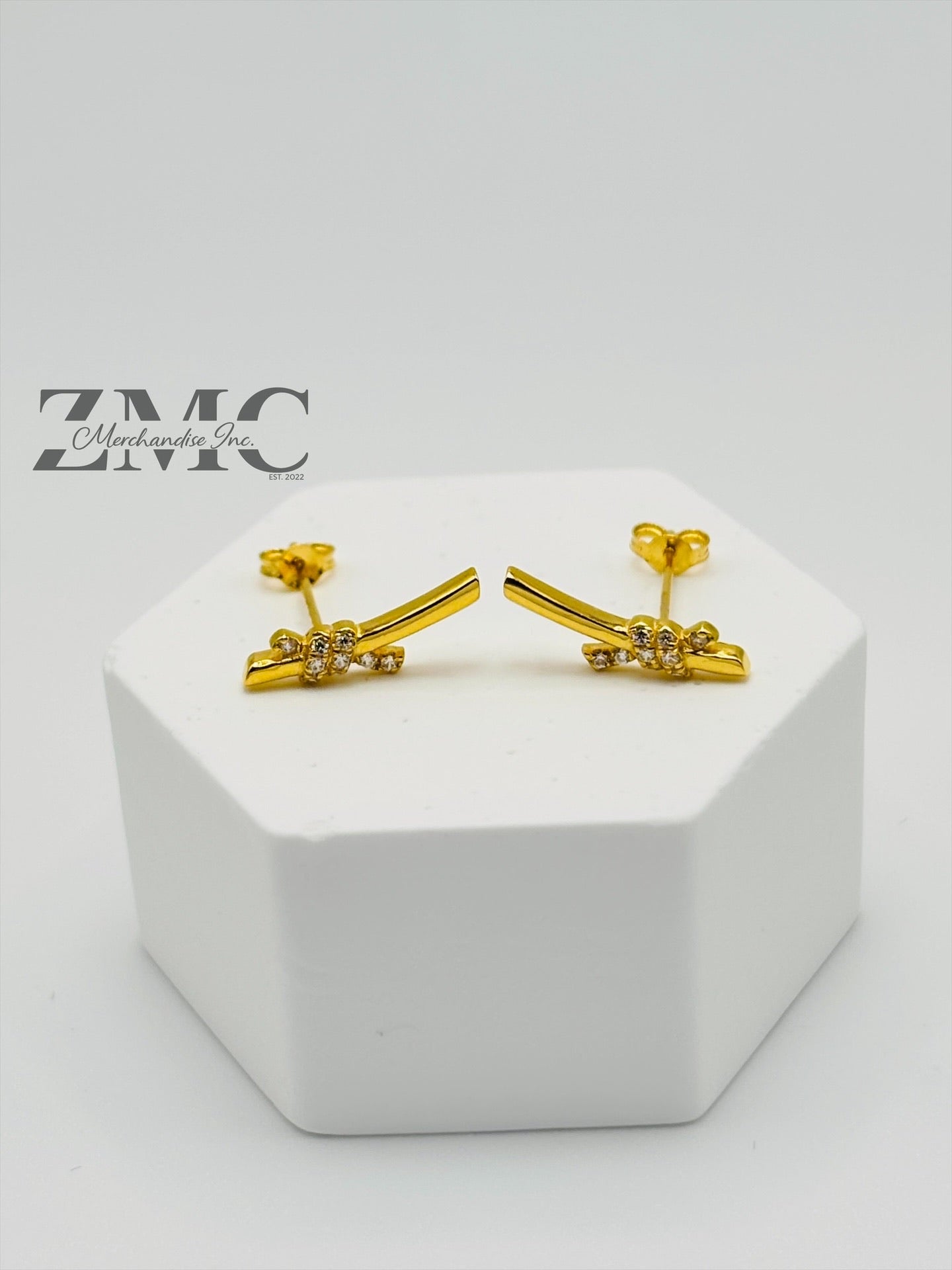 18K Gold Knot Earrings