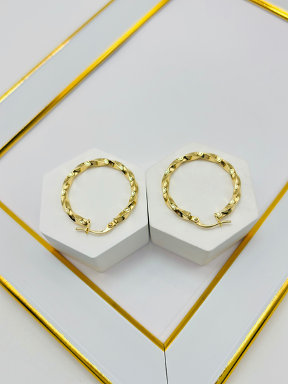18K Gold Twisted Loop Earrings 26 mm