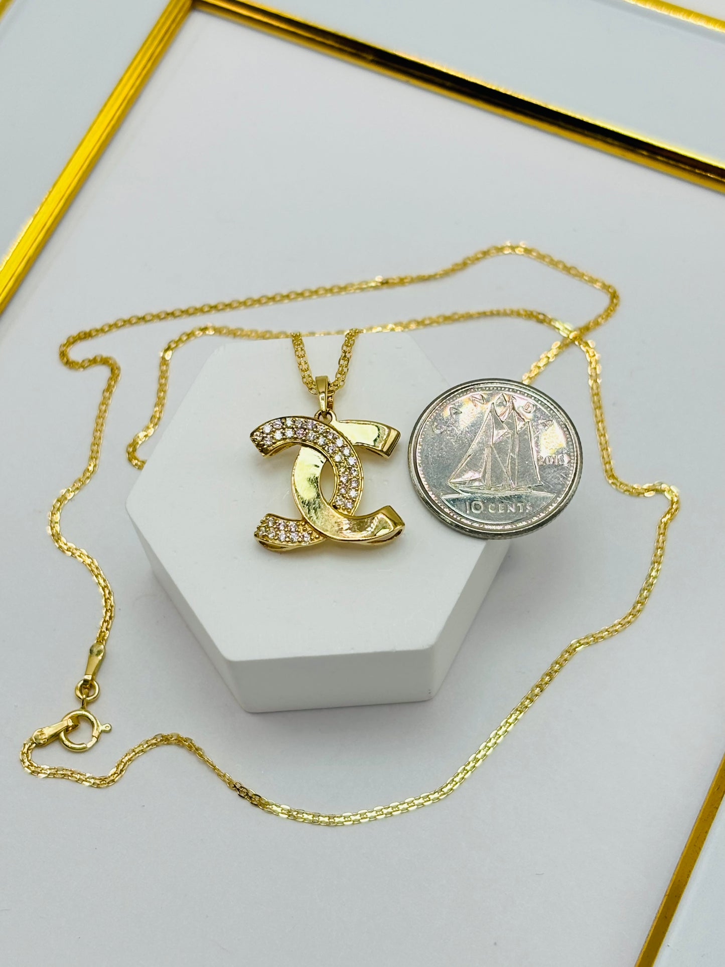 18K Gold C Necklace