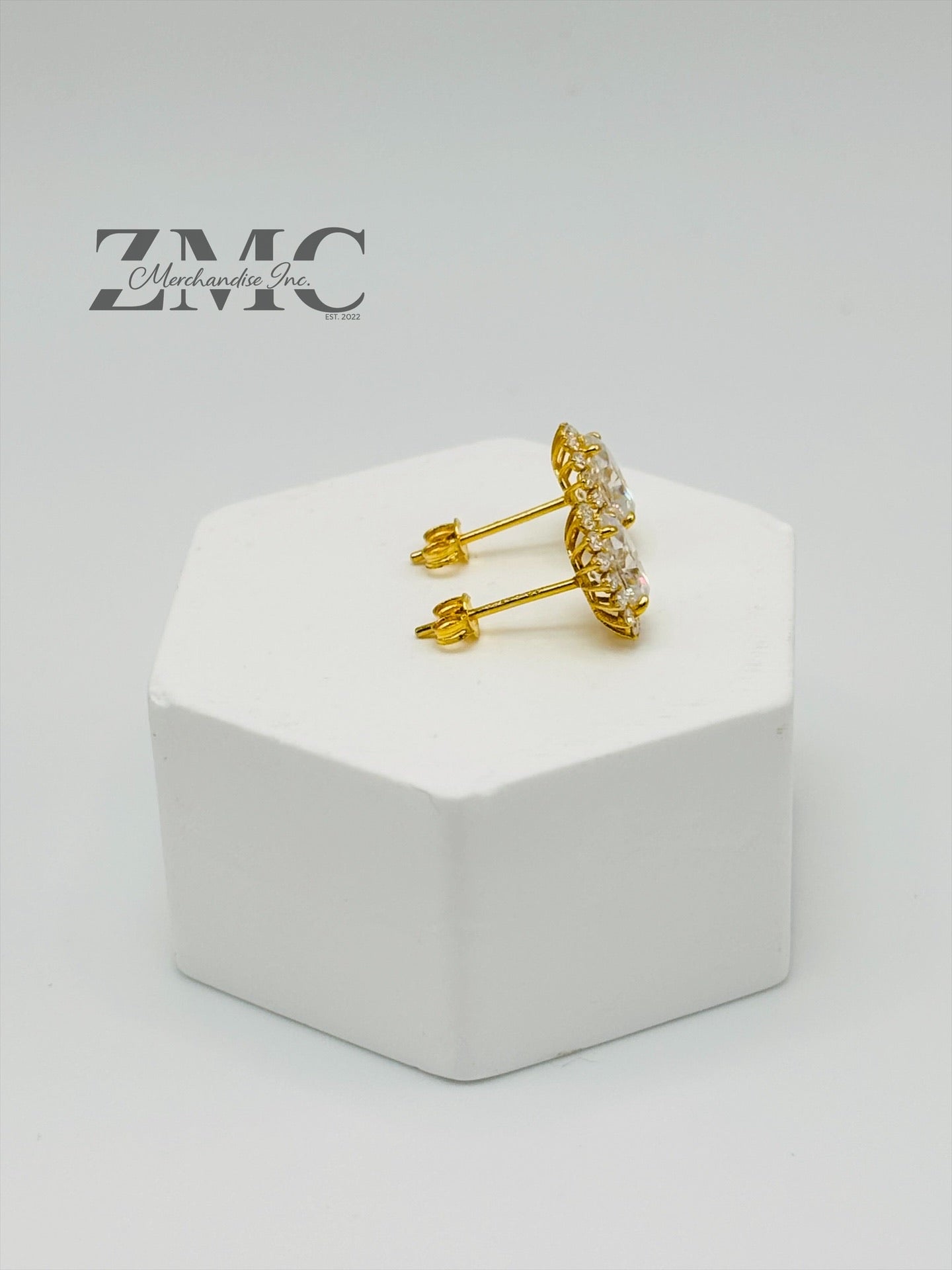 18K Gold Oval Moissanite Diamond Earrings