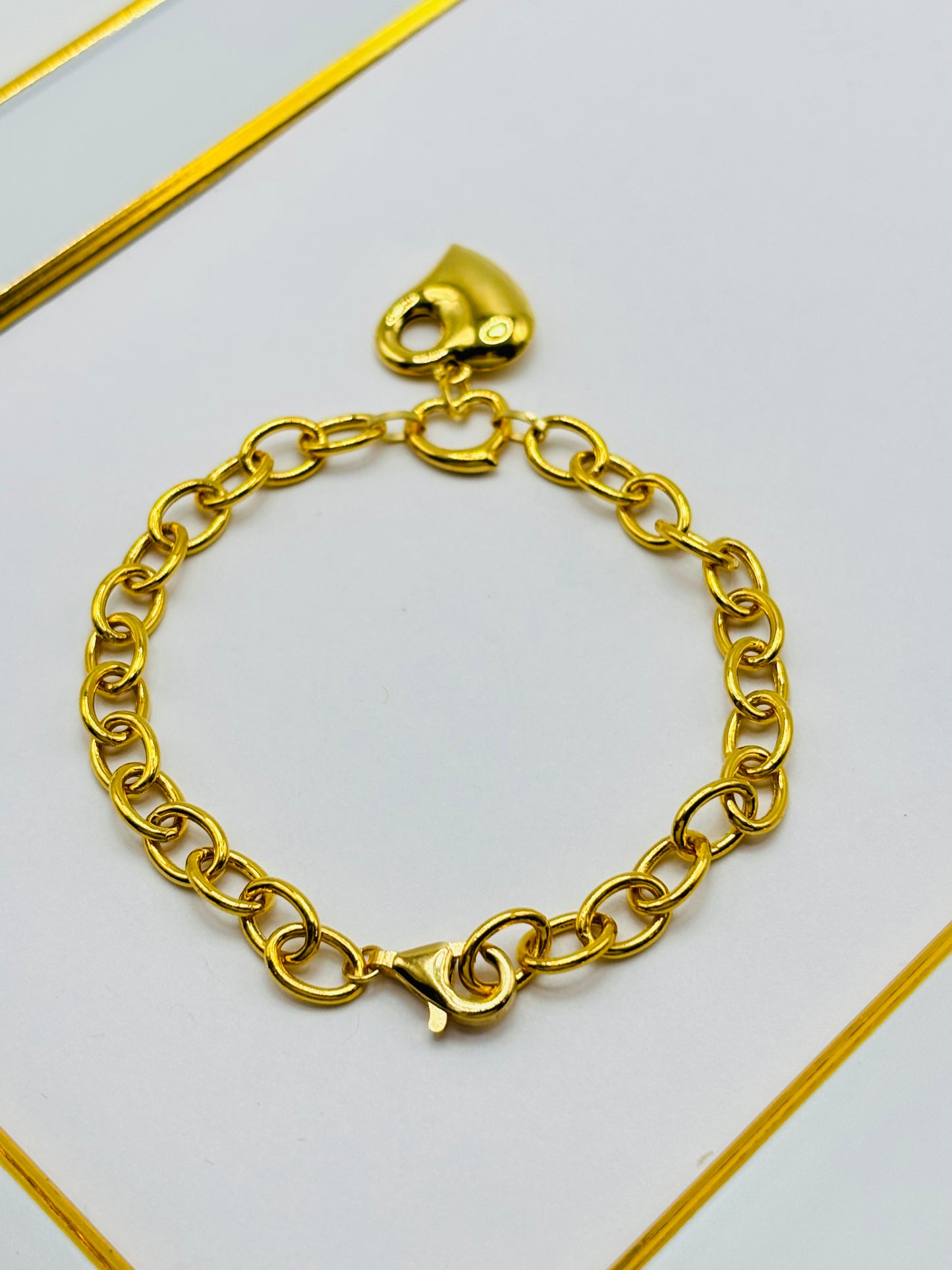 18K Gold Bracelet with Heart Charm