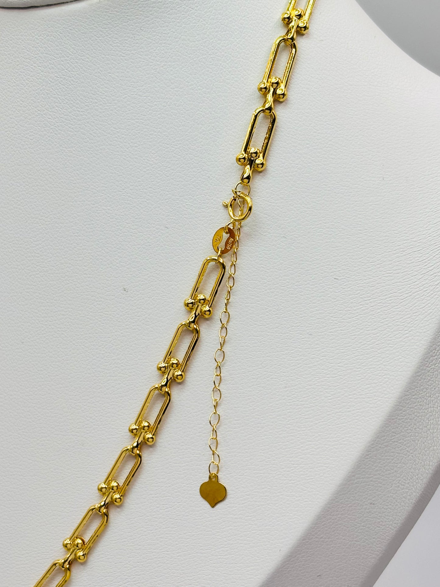 18K Gold G Necklace