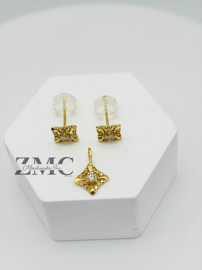 K18 Japan Gold Pendant and Earrings Natural Diamonds Set