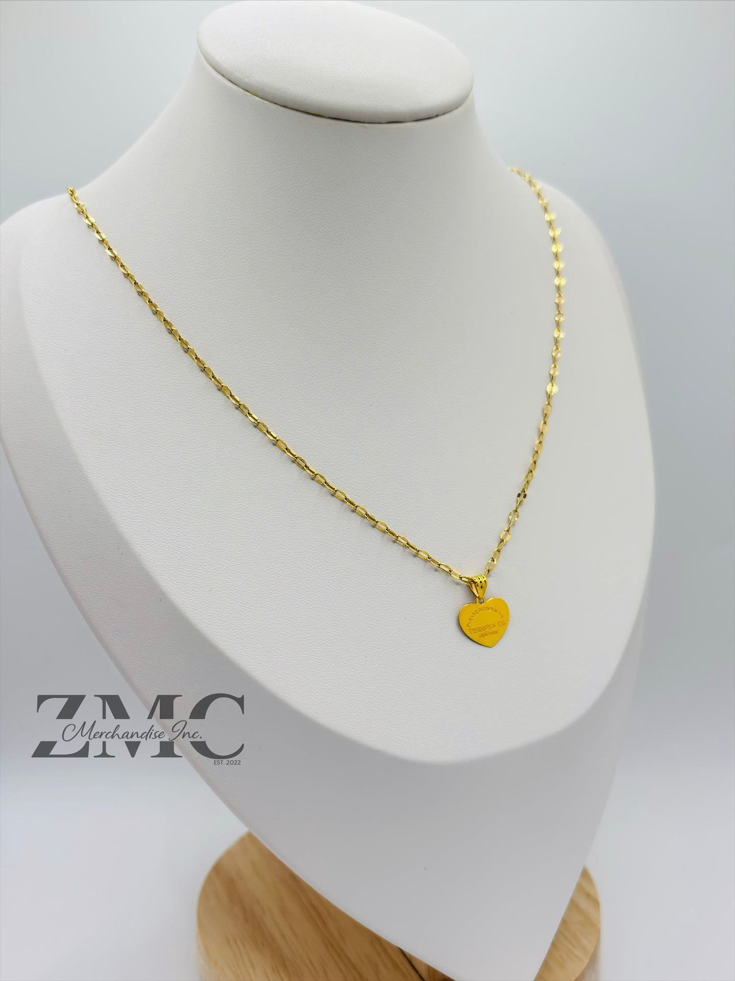 18K Gold Heart Dancing Necklace