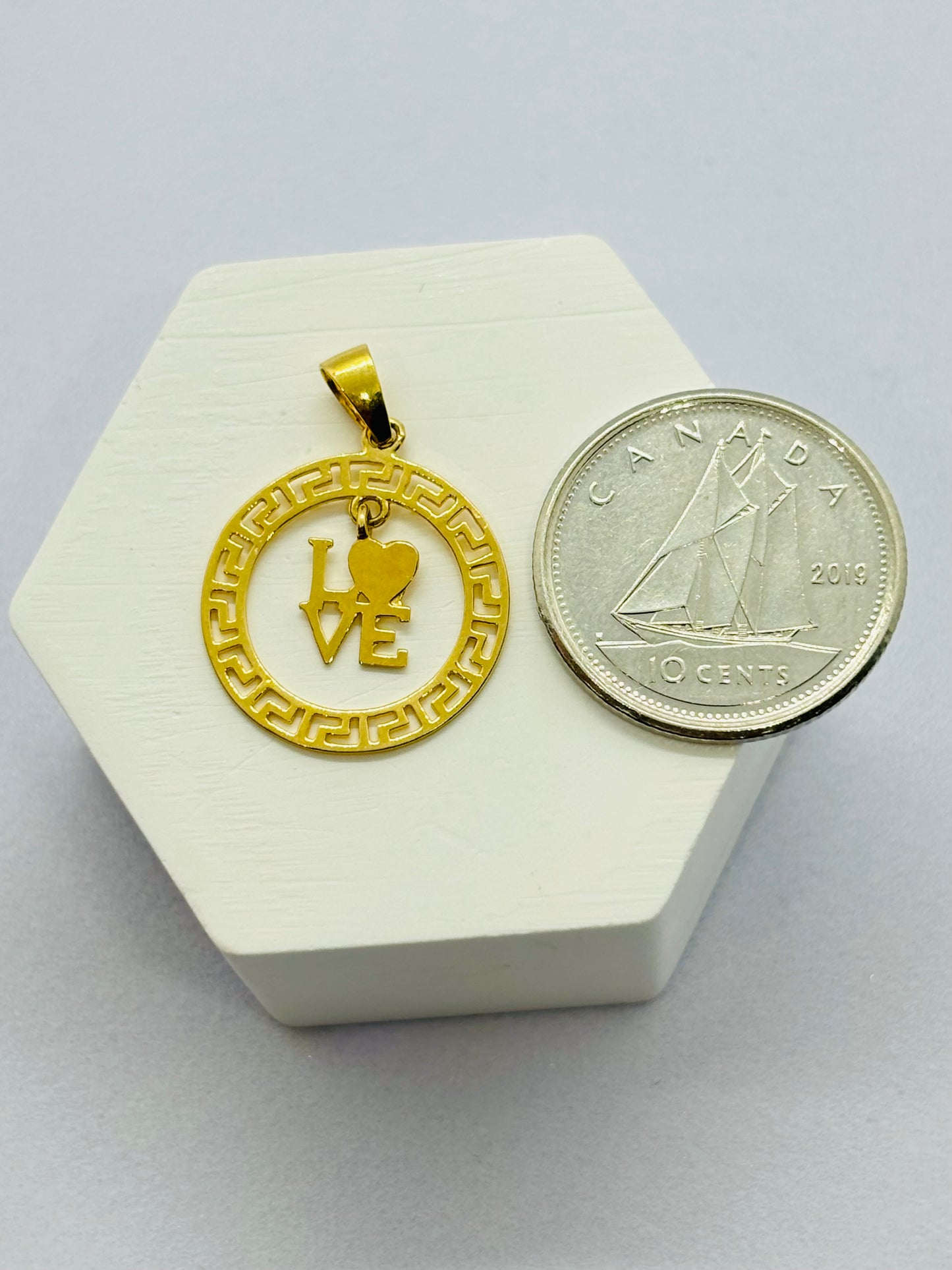18K Gold LOVE Pendant