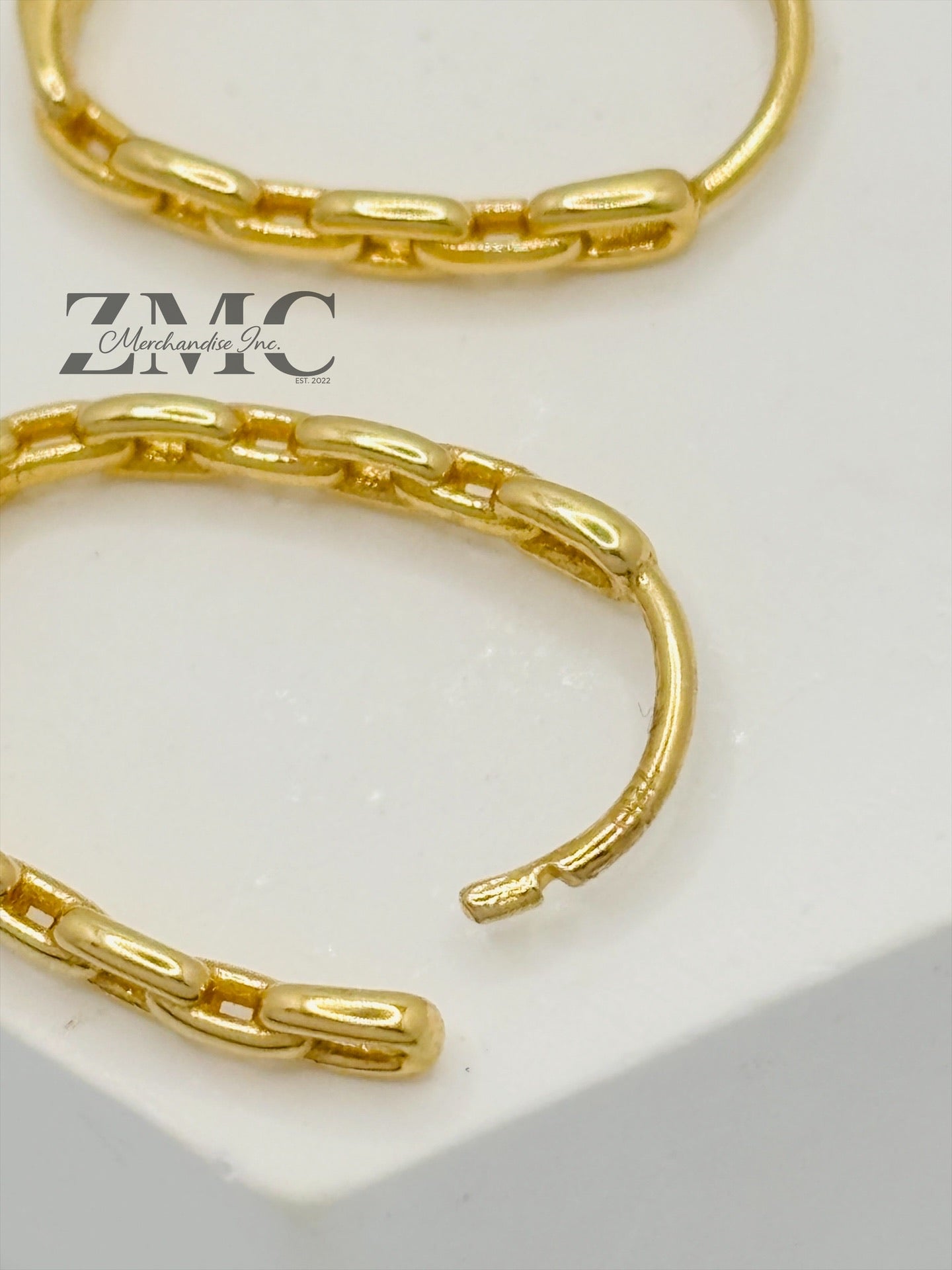18K Gold G Loop Earrings