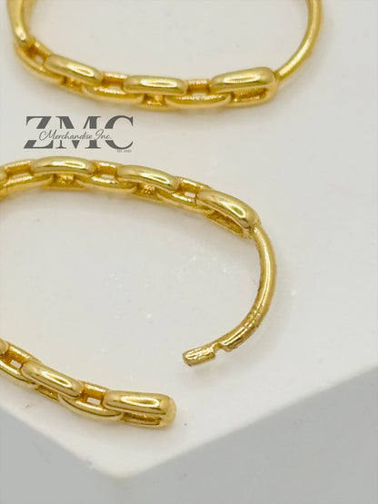 18K Gold G Loop Earrings